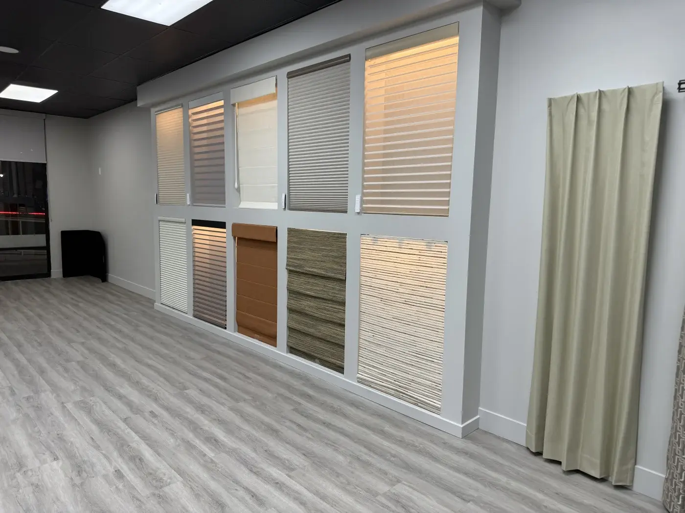 Motorized shade displays in the Southwest Blinds and Shutters Summerlin showroom